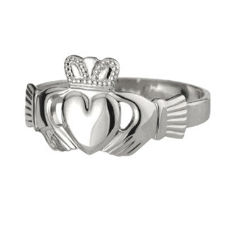 Ladies Traditional Claddagh Ring in Sterling Silver